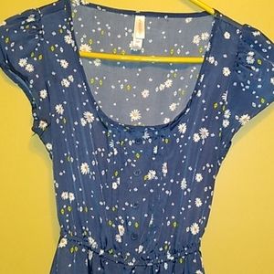 Xhilaration Daisy patterned dress